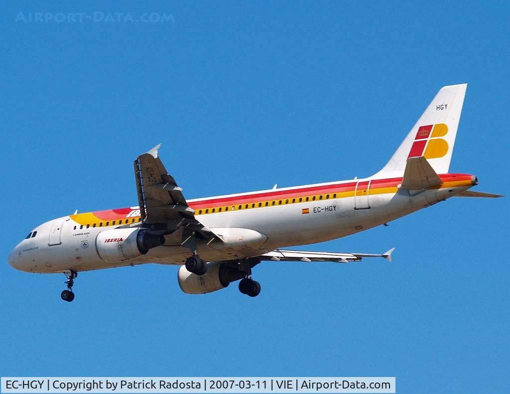 EC-HGY, 2000 Airbus A320-214 C/N 1200, Arrival RW 34
