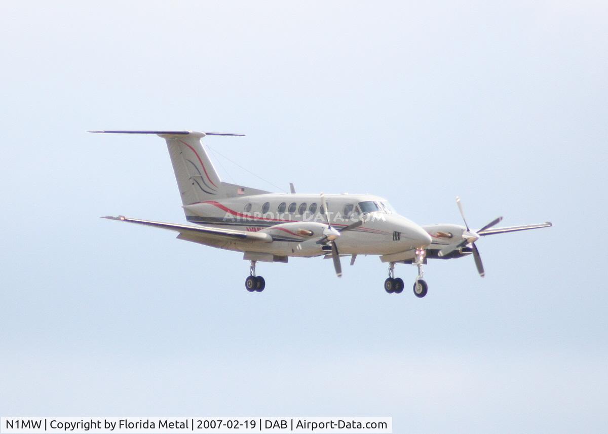 N1MW, 1988 Beech 300 C/N FA-151, Michael Waltrip
