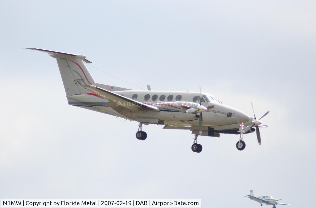 N1MW, 1988 Beech 300 C/N FA-151, Michael Waltrip