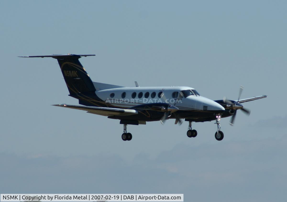 N5MK, 1979 Beech 200 C/N BB-537, Beech 200