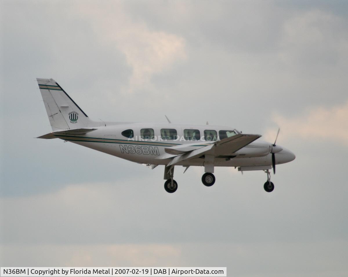 N36BM, 1982 Piper PA-31-350 Chieftain C/N 31-8252008, PA-31