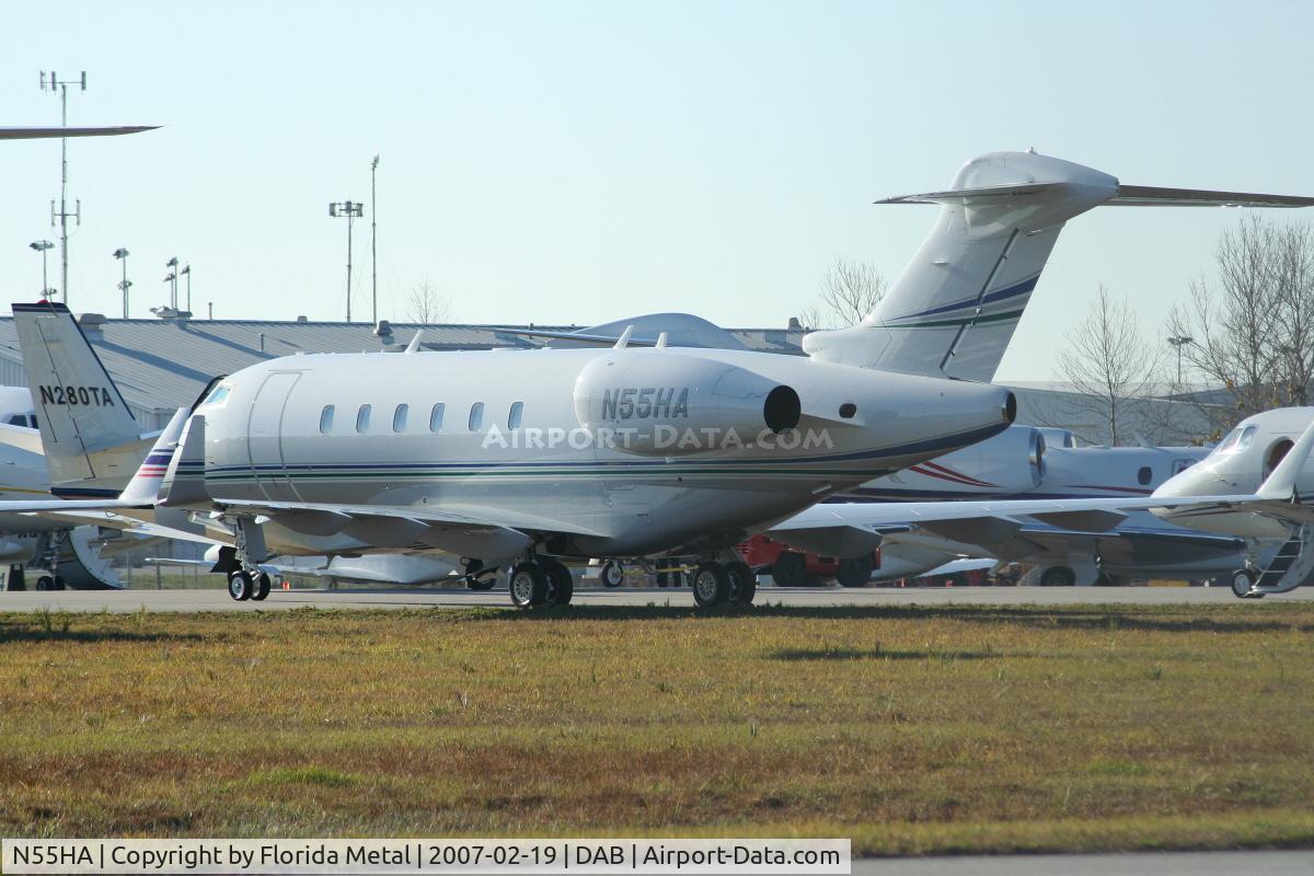 N55HA, 2006 Bombardier Challenger 300 (BD-100-1A10) C/N 20090, CL-300