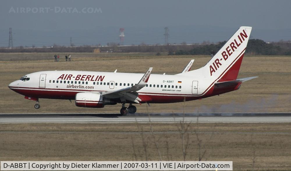 D-ABBT, 2001 Boeing 737-76N C/N 32582, Smoking touch down to the RWY 34