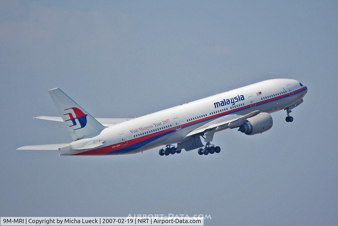 9M-MRI, 1998 Boeing 777-2H6/ER C/N 28416, Climbing out of Narita