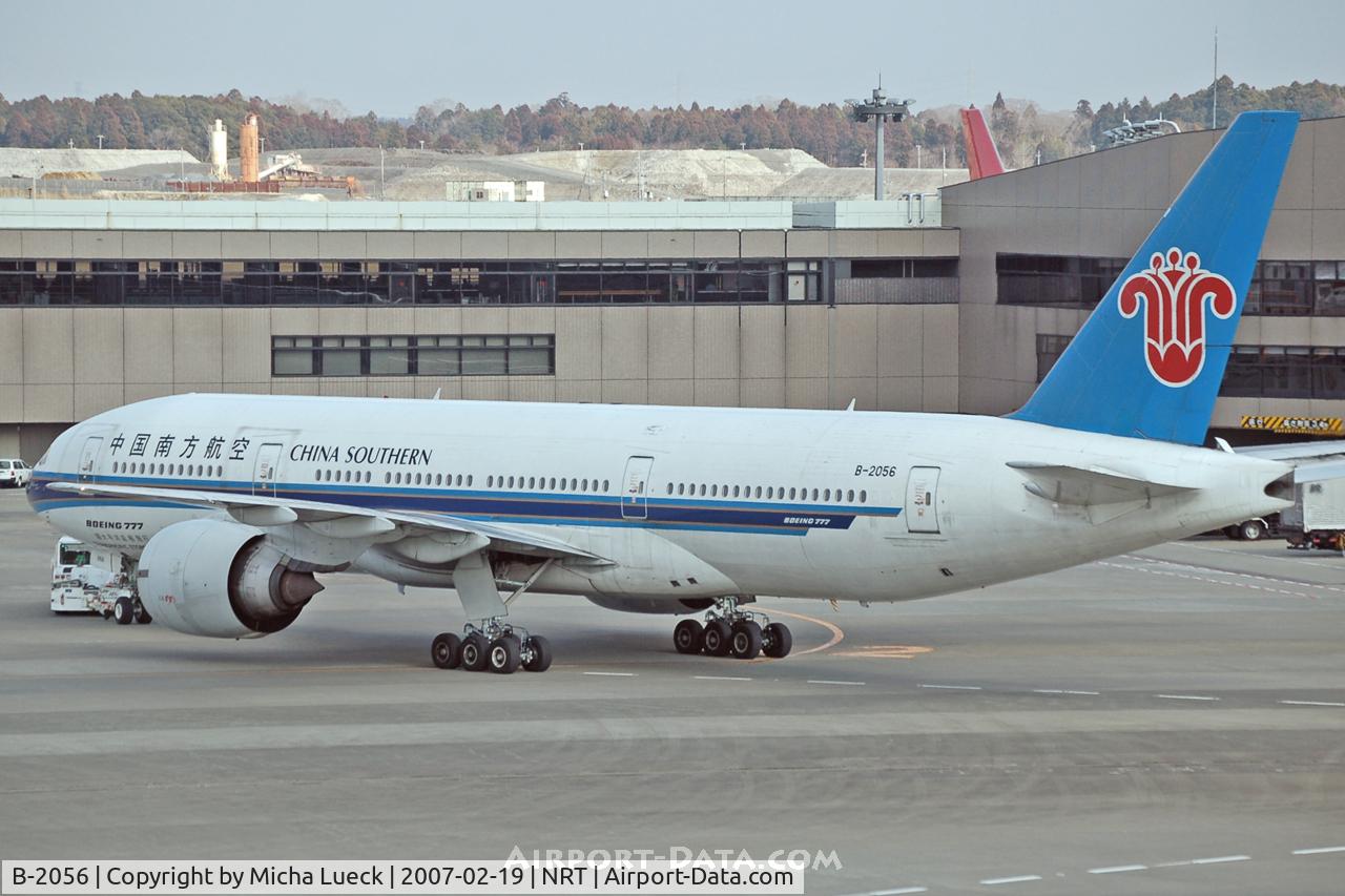 B-2056, 1997 Boeing 777-21B/ER C/N 27525, Push-back