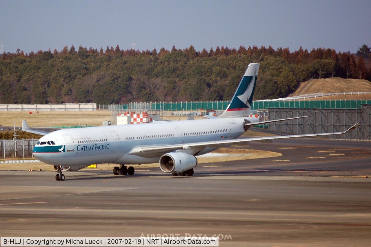 B-HLJ, 1992 Airbus A330-342 C/N 012, Taxiing to the gate