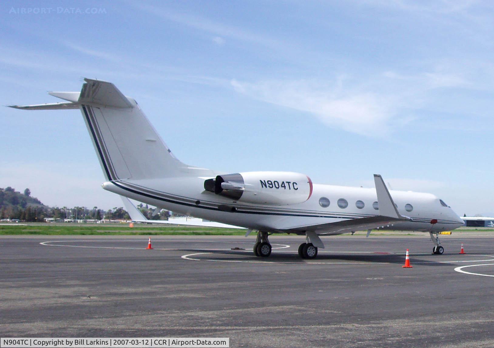 N904TC, 2001 Gulfstream Aerospace G-IV C/N 1444, Visitor from Texas