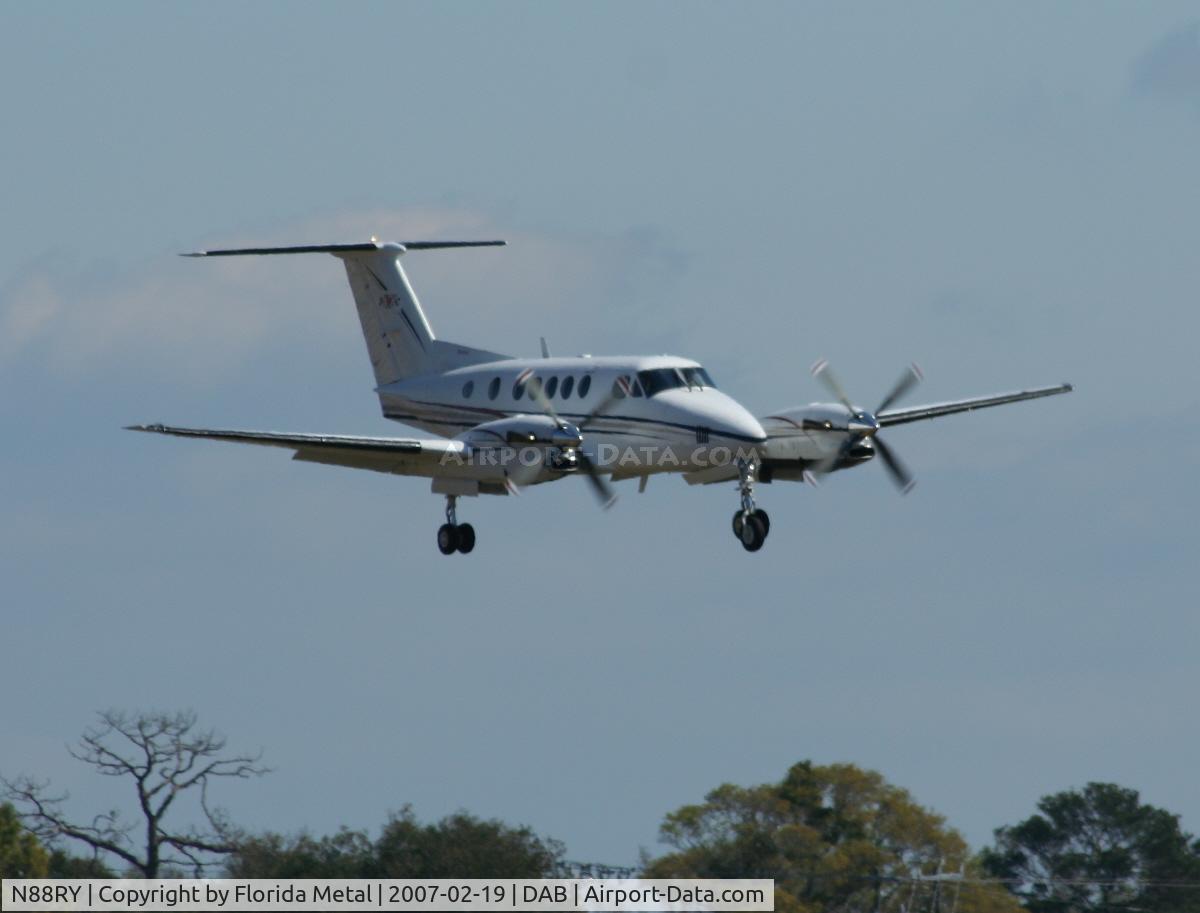 N88RY, 1987 Beech 300 C/N FA-122, Robert Yates