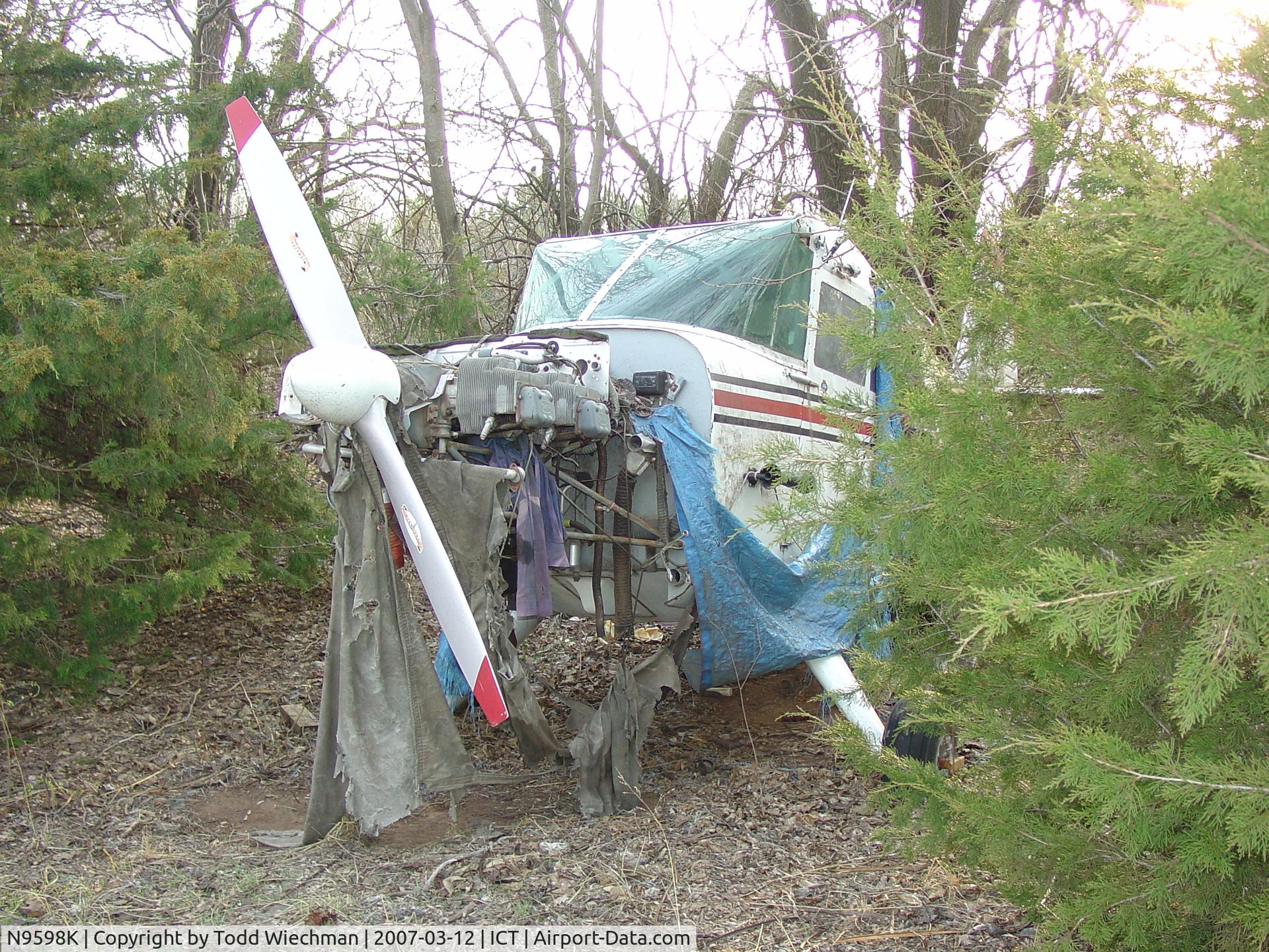 N9598K, 1947 Stinson 108-2 Voyager C/N 108-2598, As is sits on 03-12-2007, soon to be rebuilt
