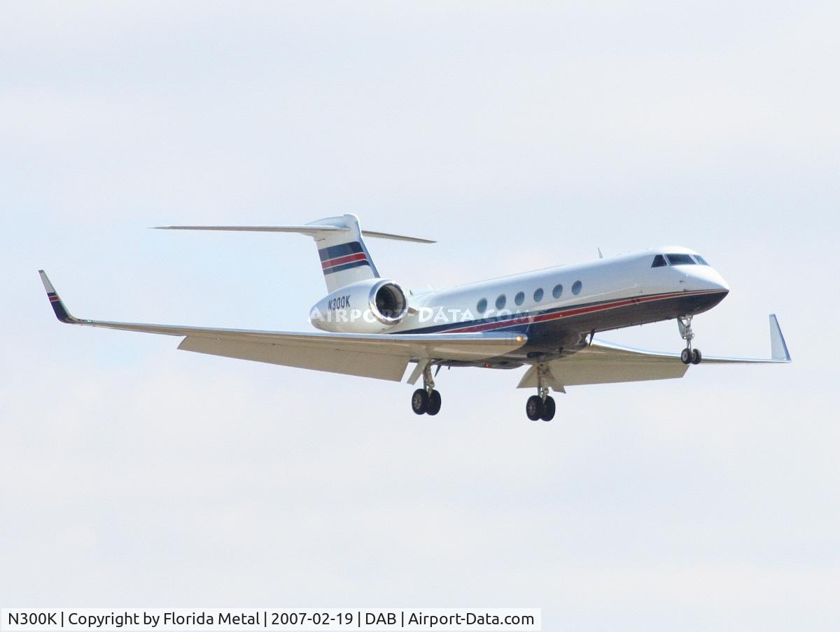 N300K, 1999 Gulfstream Aerospace G-V C/N 587, Ford Motor Company