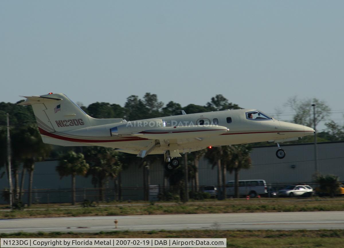 N123DG, 1976 Gates Learjet 24F C/N 342, Lear 24