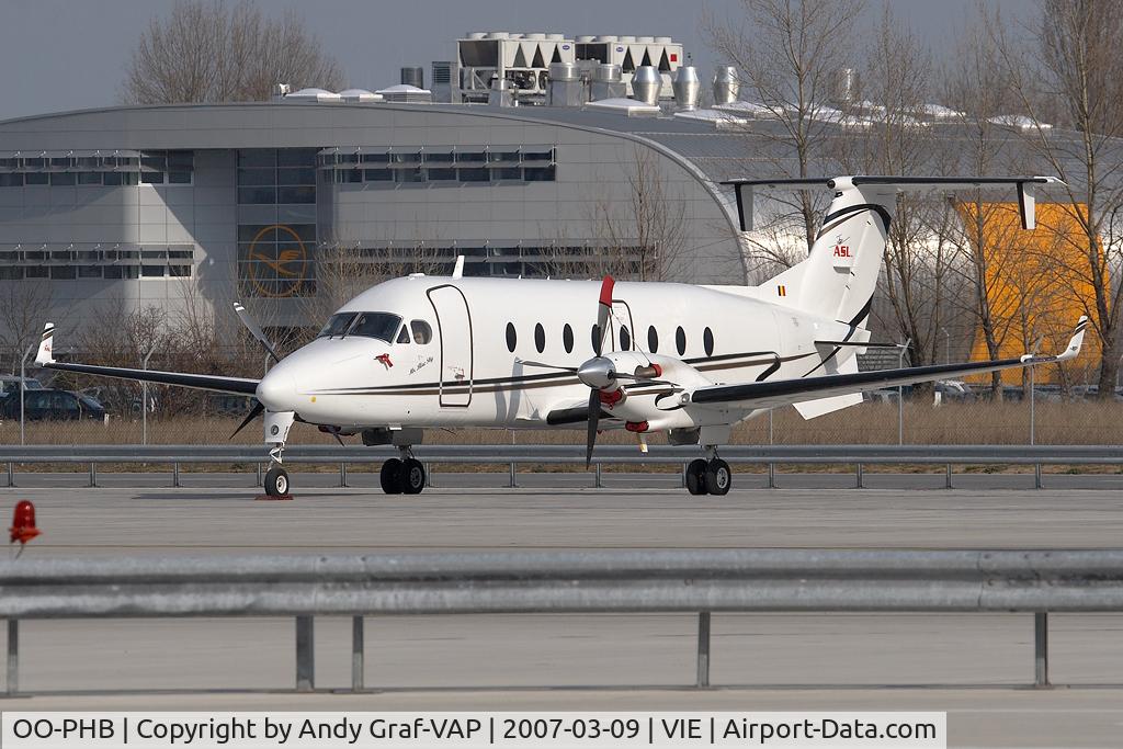 OO-PHB, 1994 Beech 1900D C/N UE-106, Air Service Liege B1900