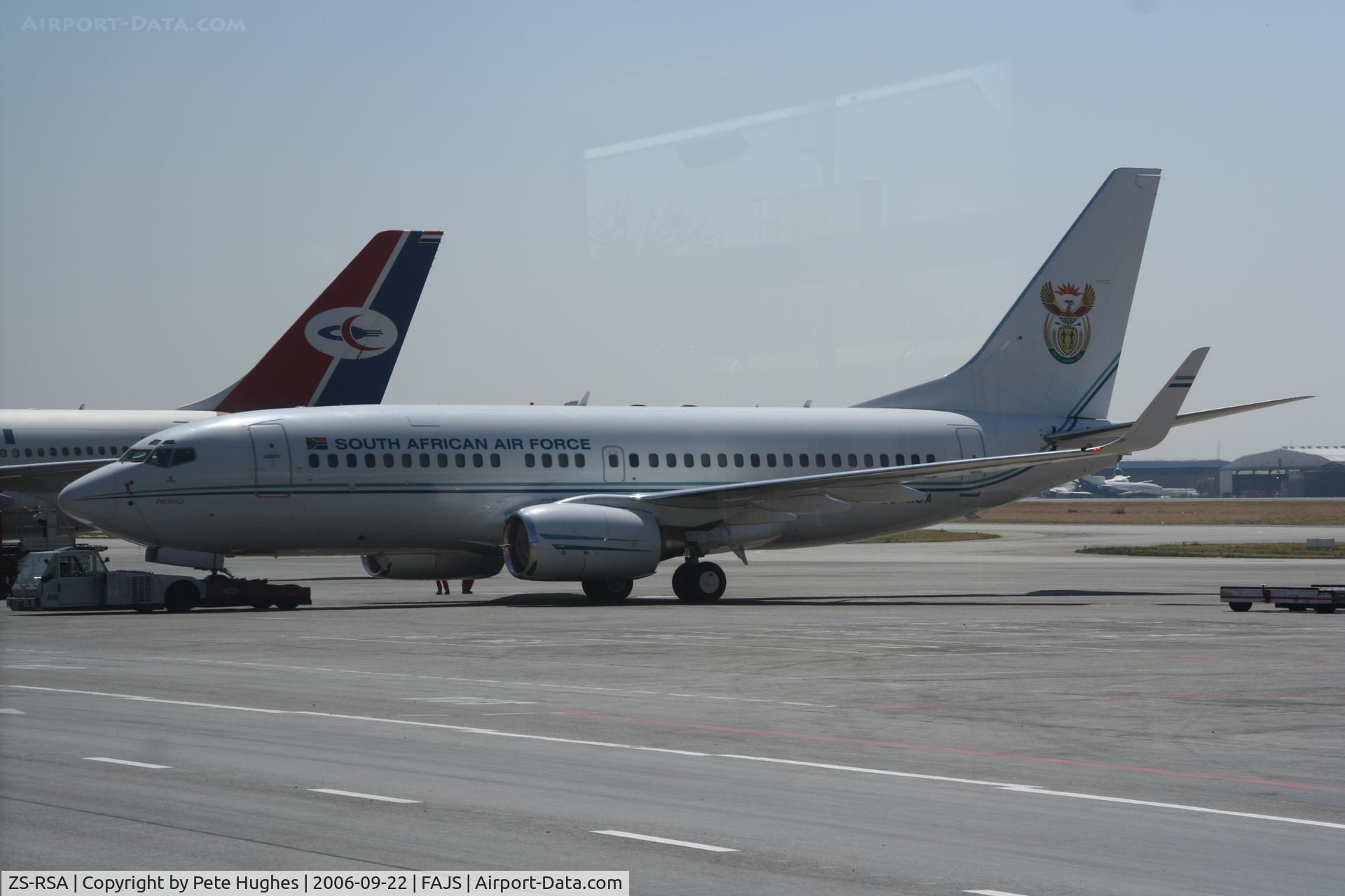ZS-RSA, 2001 Boeing 737-7ED C/N 32627, ramp tour at Johannesburg, South Africa