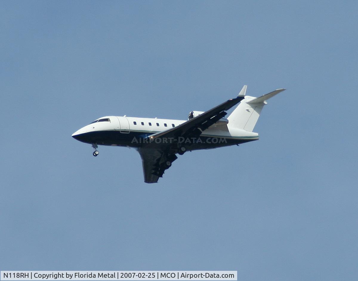 N118RH, 2001 Bombardier Challenger 604 (CL-600-2B16) C/N 5516, CL-600