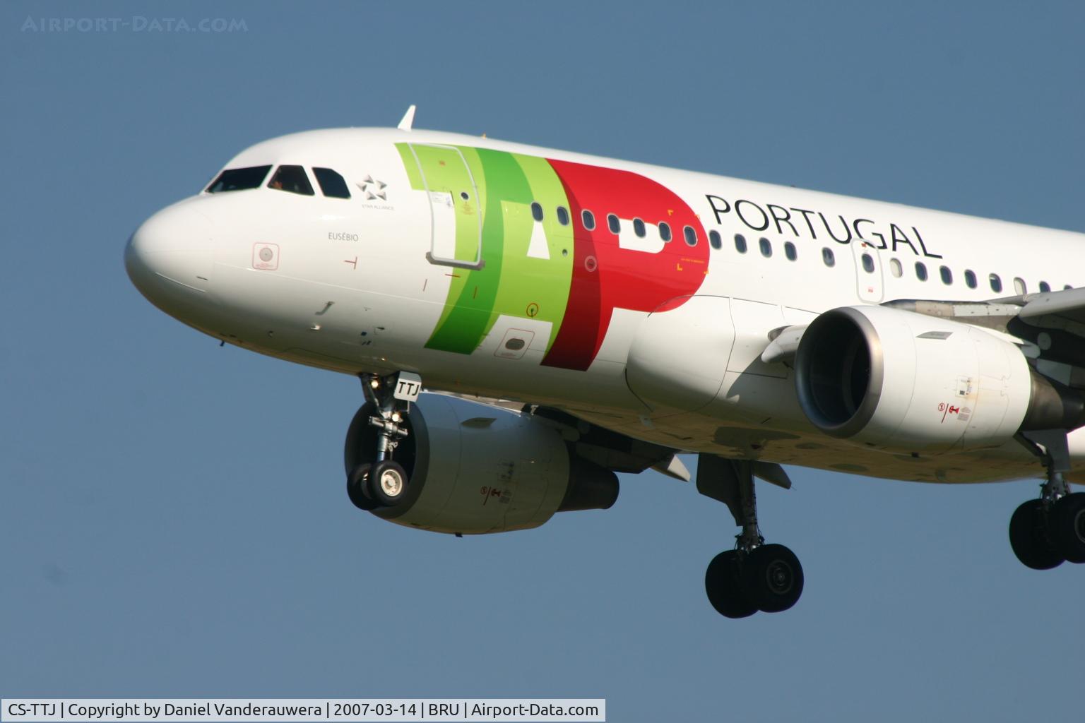 CS-TTJ, 1999 Airbus A319-111 C/N 979, arrival of flight TP604