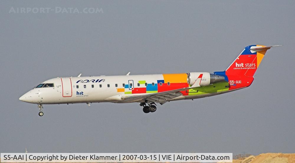 S5-AAI, 1998 Canadair CRJ-200LR (CL-600-2B19) C/N 7248, Adria CRJ 200 LR seconds for landing on RWY 29