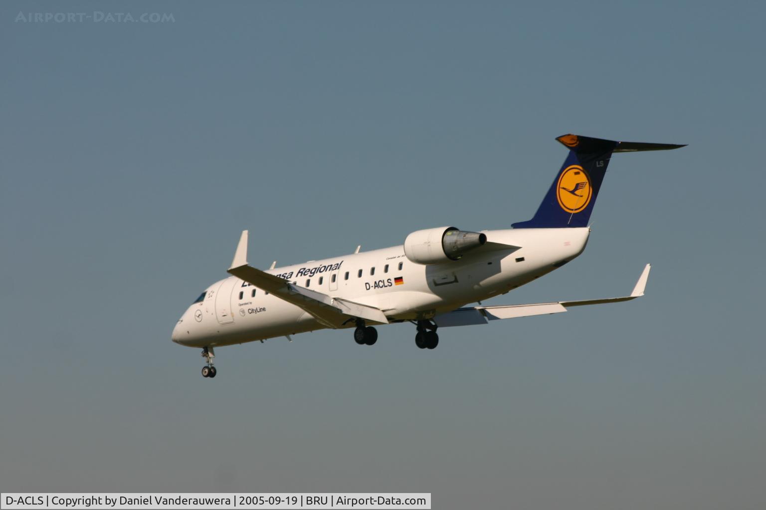 D-ACLS, 1995 Canadair CRJ-100LR (CL-600-2B19) C/N 7090, descending to rwy 25L