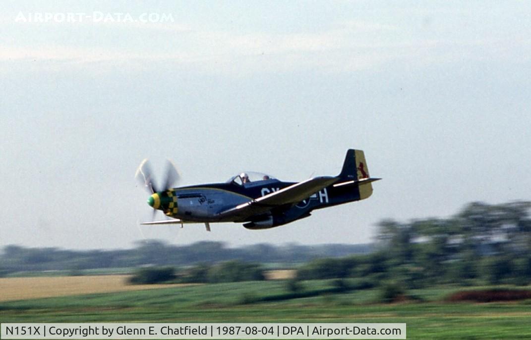 N151X, 1945 North American P-51D Mustang C/N 45-11628, Flying by the control tower
