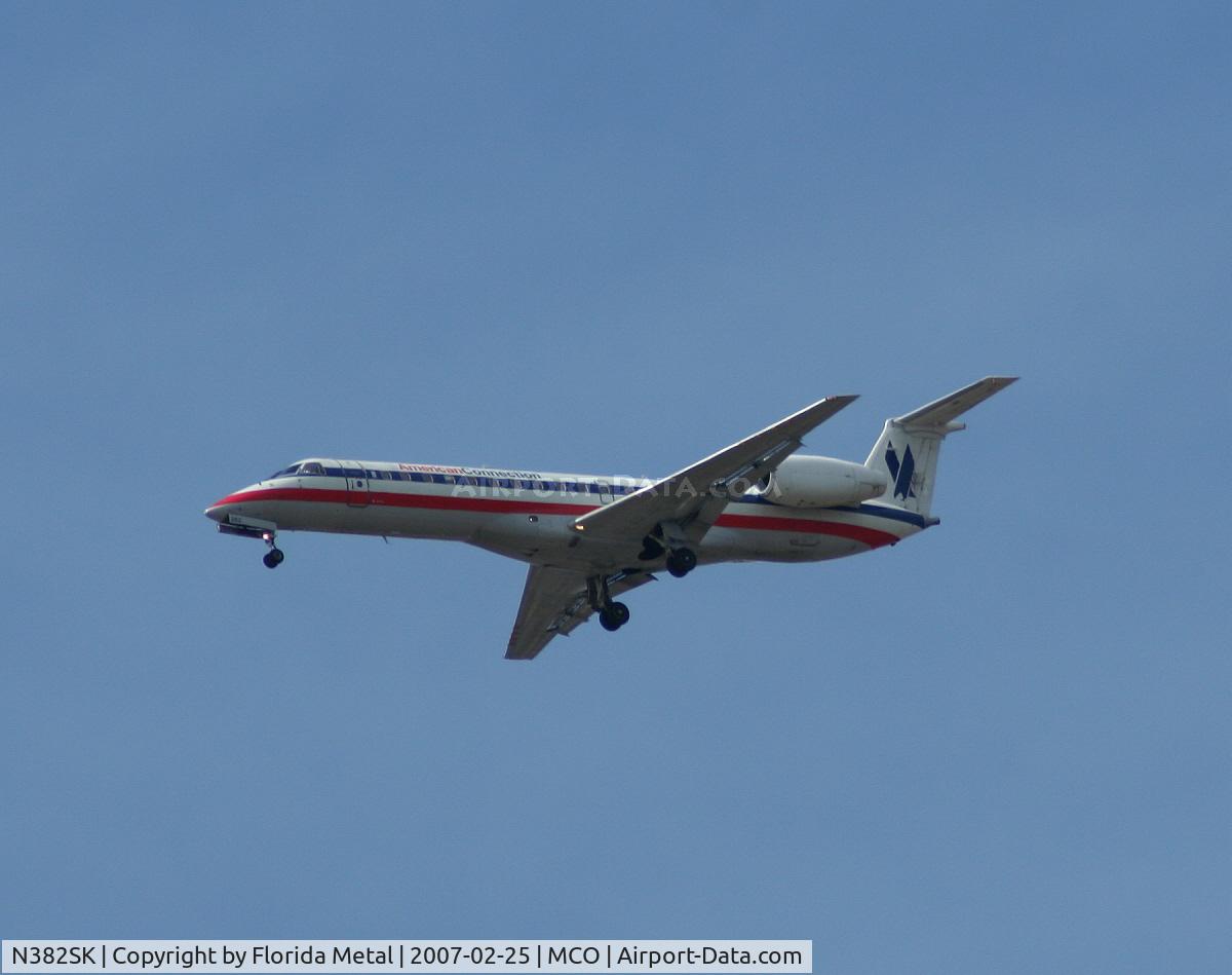 N382SK, 2002 Embraer ERJ-140LR (EMB-135KL) C/N 145624, American Eagle