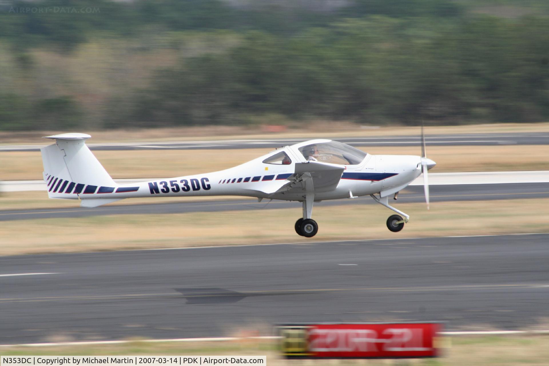 N353DC, 2005 Diamond DA-20C-1 Eclipse C/N C0353, Taking off from Runway 20R