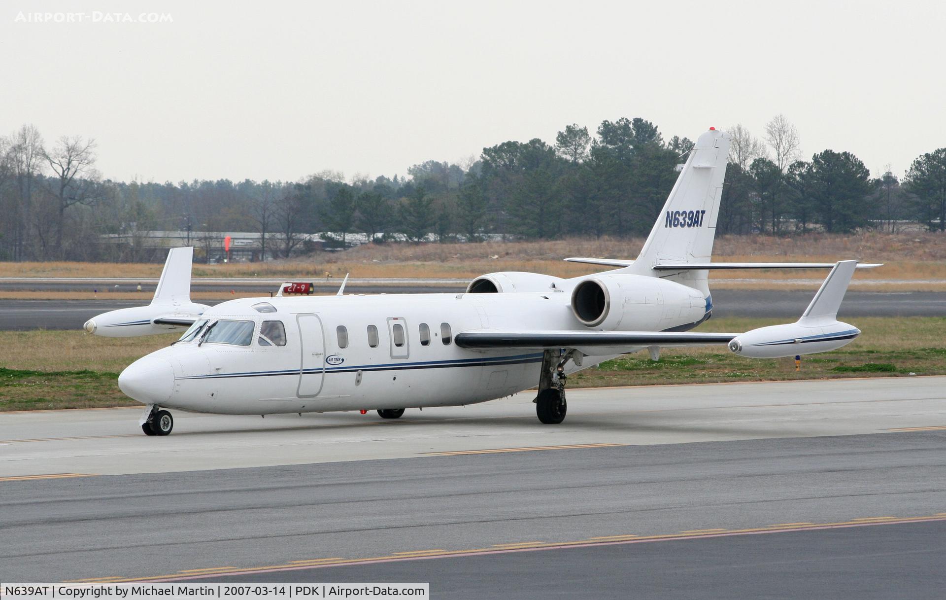 N639AT, 1980 Israel Aircraft Industries 1124A C/N 308, Taxing to Epps Air Service