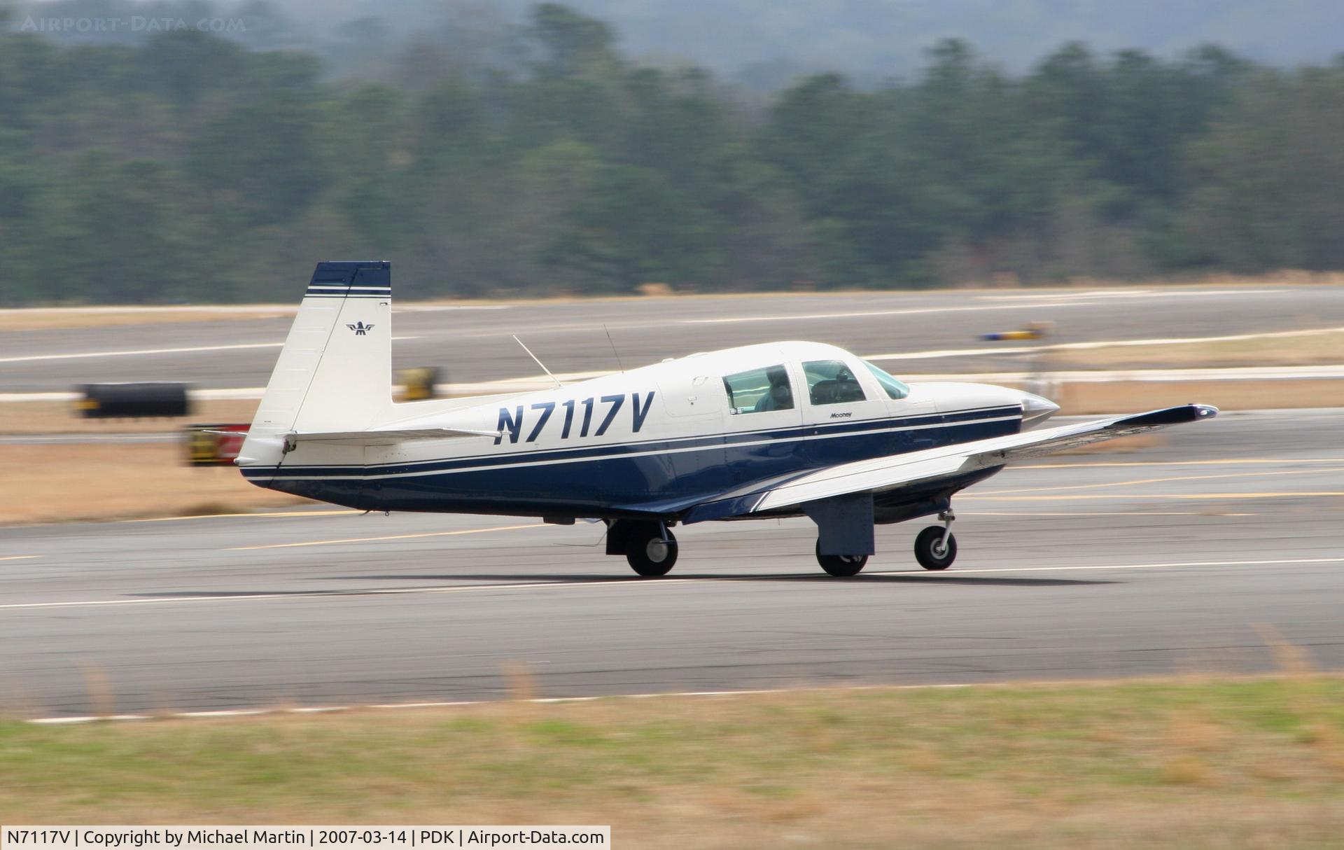 N7117V, 1974 Mooney M20C Ranger C/N 20-0030, Departing PDK enroute to SGJ