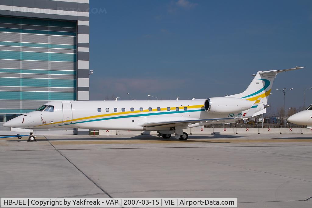 HB-JEL, 2005 Embraer EMB-135BJ Legacy C/N 14500933, Comlux Embraer 135