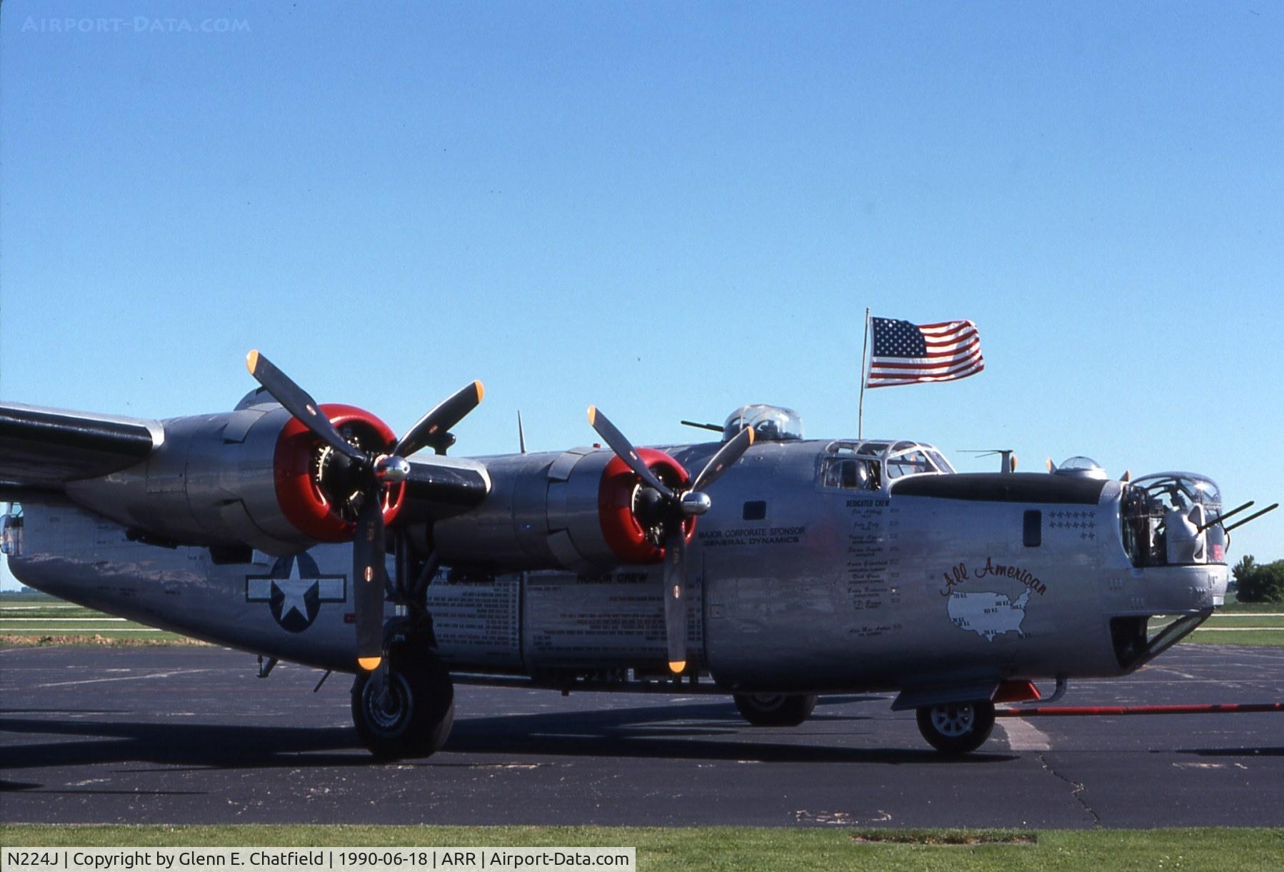 N224J, 1944 Consolidated B-24J-85-CF Liberator C/N 1347 (44-44052), The arrival