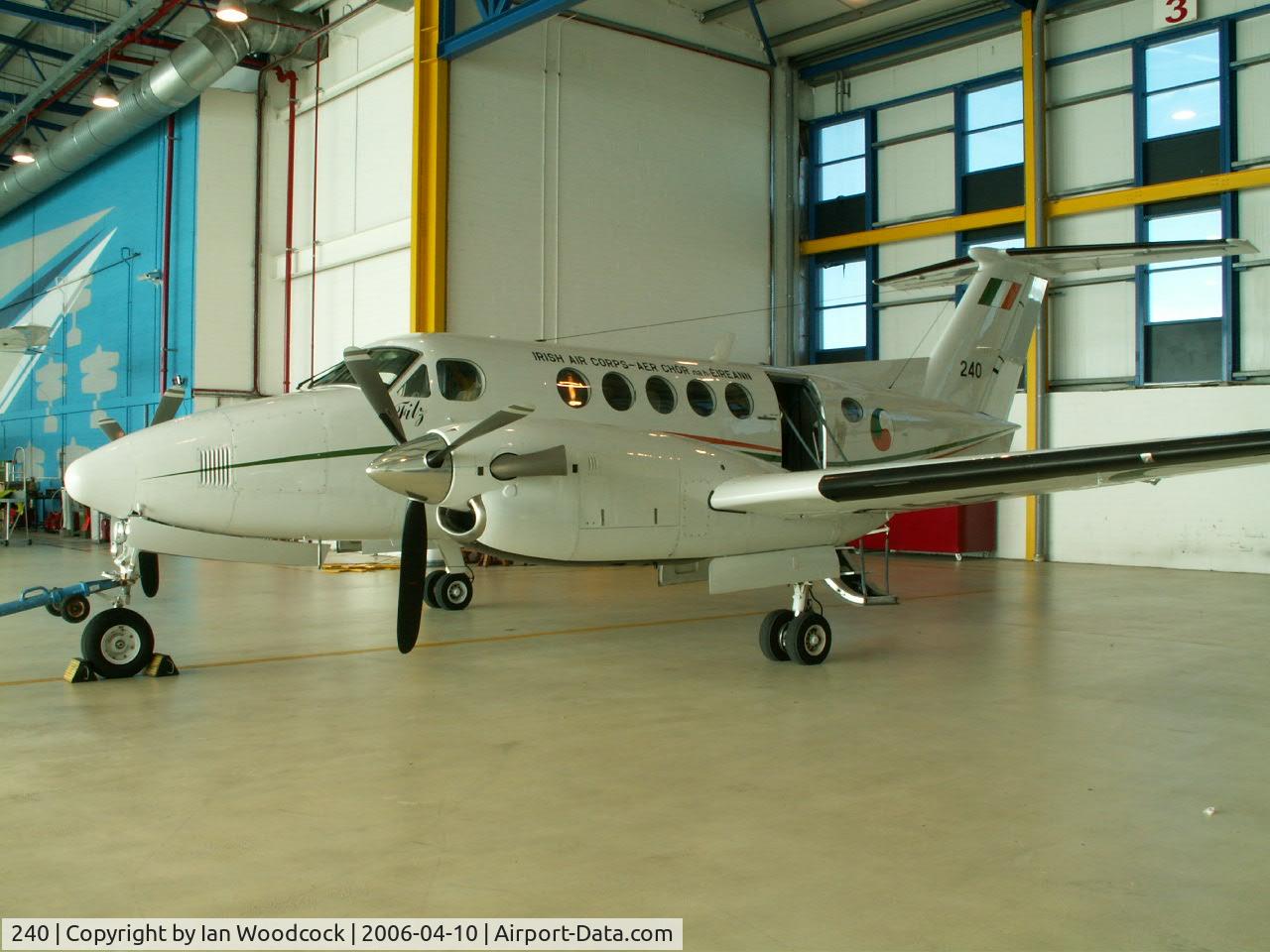 240, 1980 Beech 200 Super King Air C/N BB-672, Beech 200/Irish Air Corps/Baldonnel