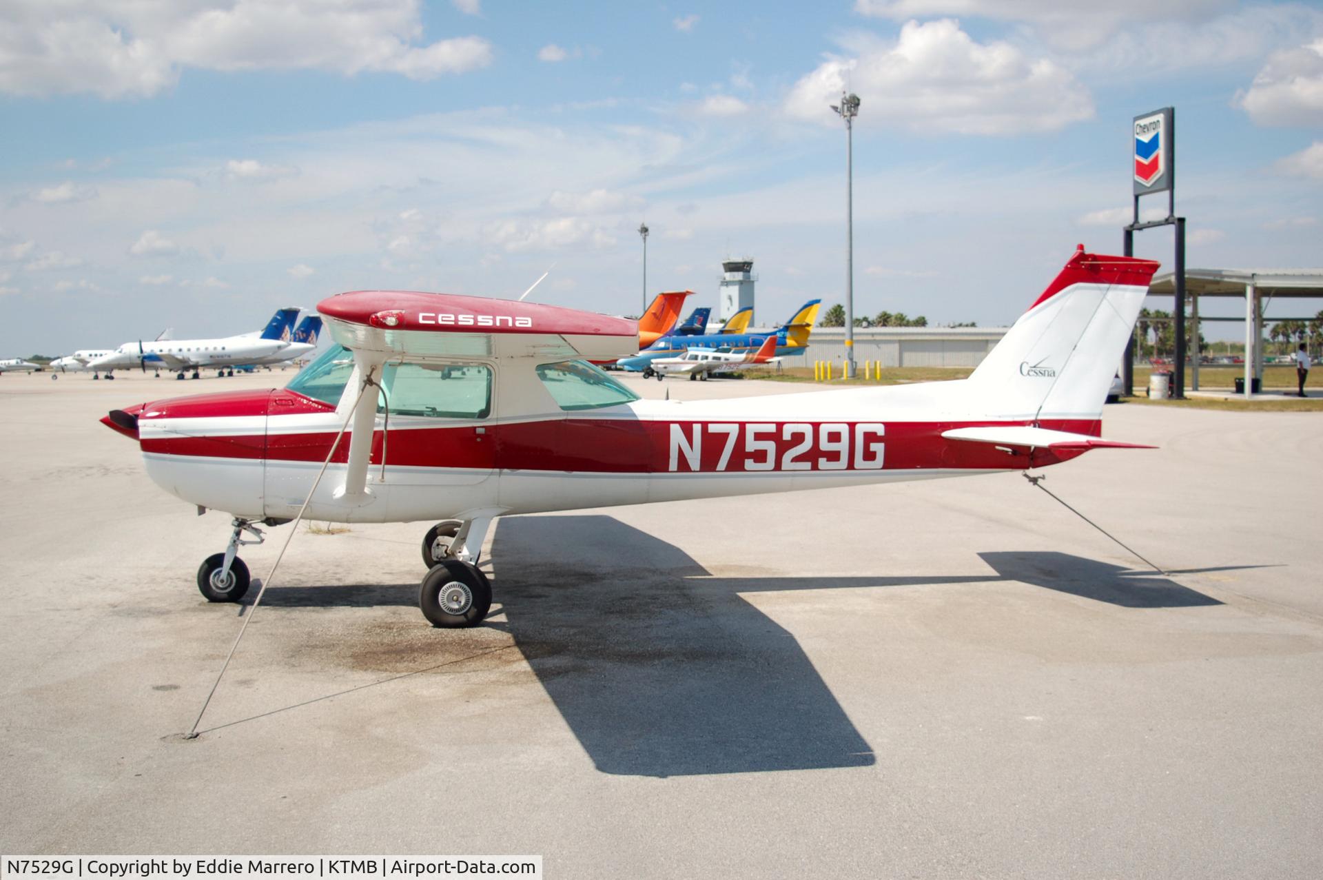 N7529G, 1973 Cessna 150L C/N 15074687, Returned from practice area.