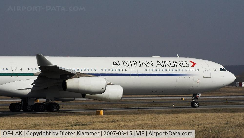 OE-LAK, 1997 Airbus A340-313 C/N 169, glose up