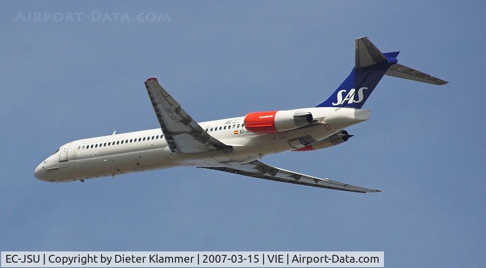 EC-JSU, 1990 McDonnell Douglas MD-87 (DC-9-87) C/N 49610, Operator Spanair with full SAS MD 87 color  climbing out of RWY 29