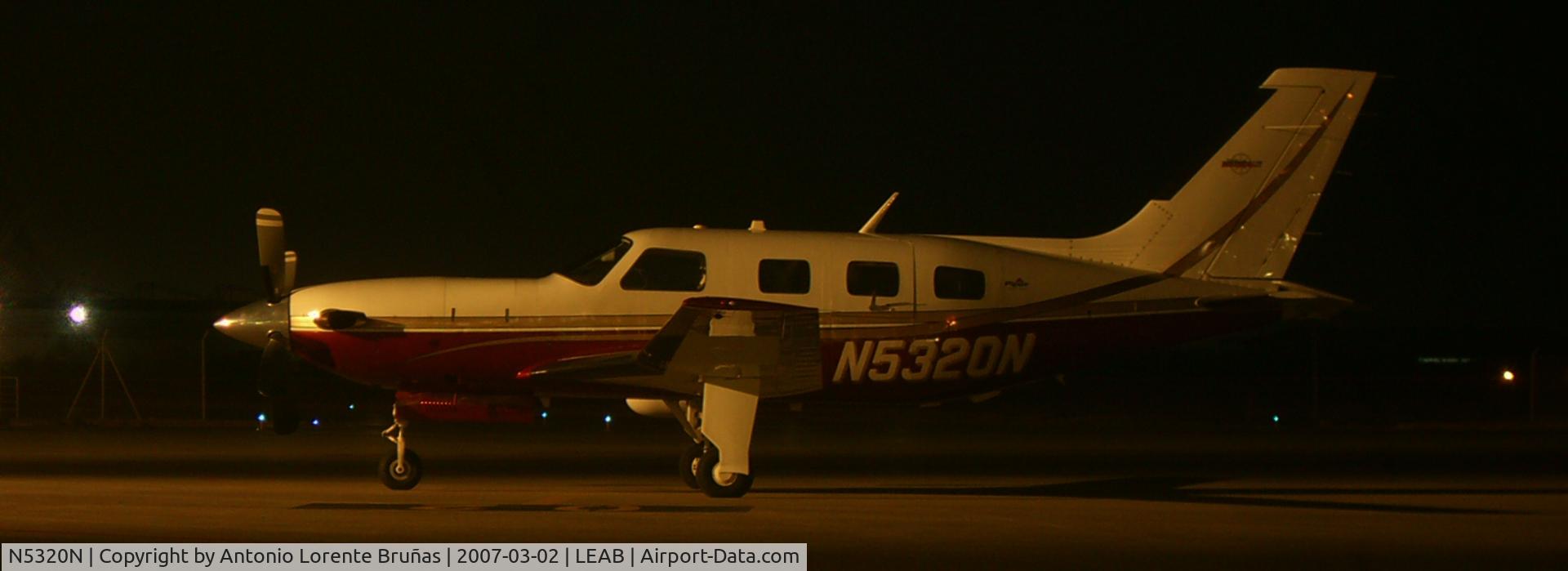 N5320N, 2003 Piper PA-46-500TP C/N 4697153, Waiting for passengers destination LEPA