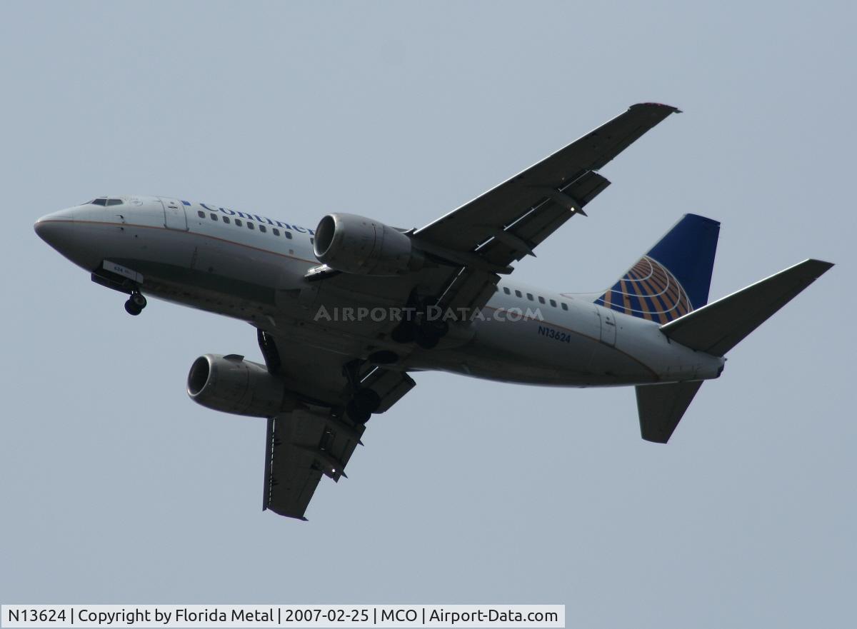 N13624, 1995 Boeing 737-524 C/N 27528, Continental