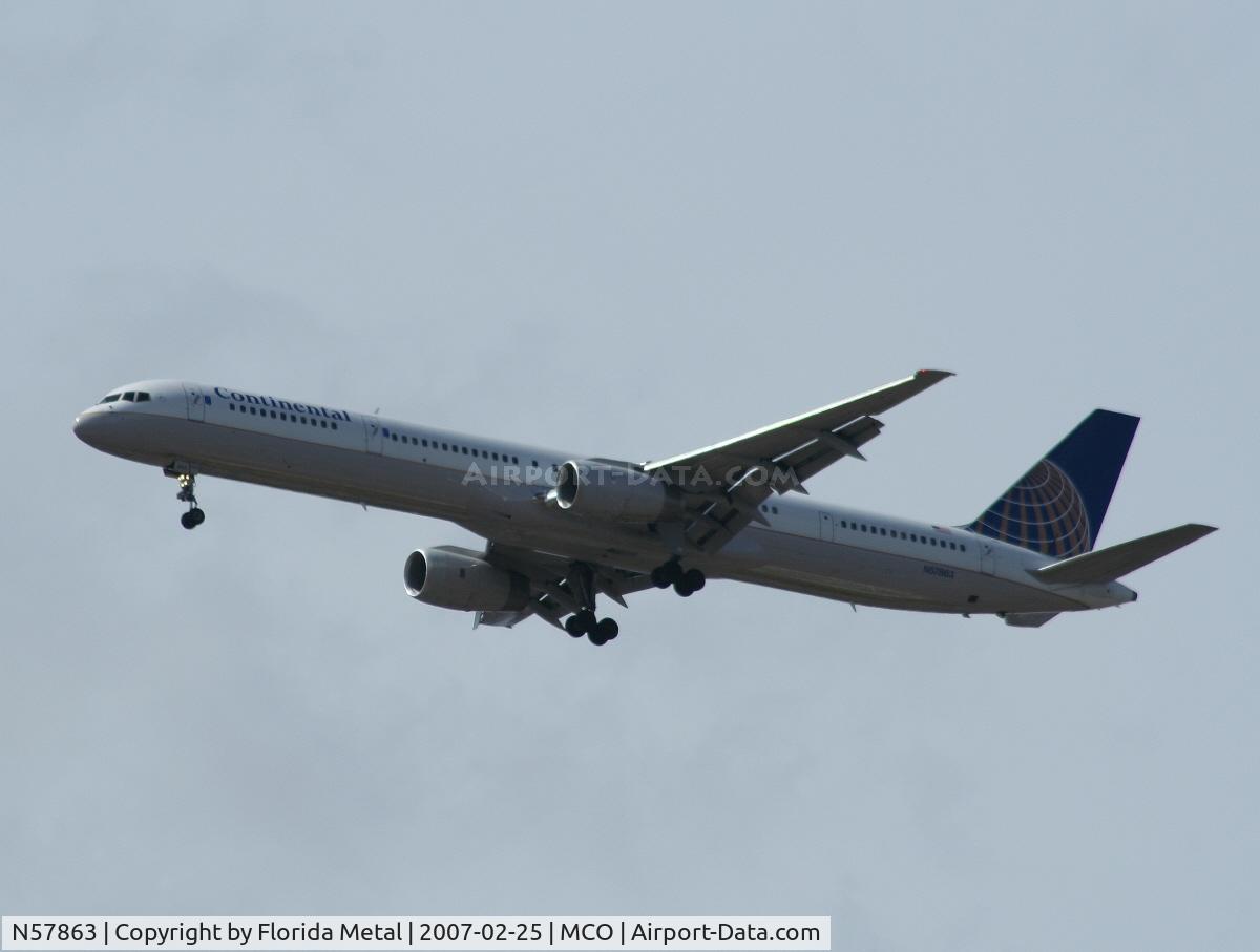 N57863, 2001 Boeing 757-33N C/N 32587, Continental