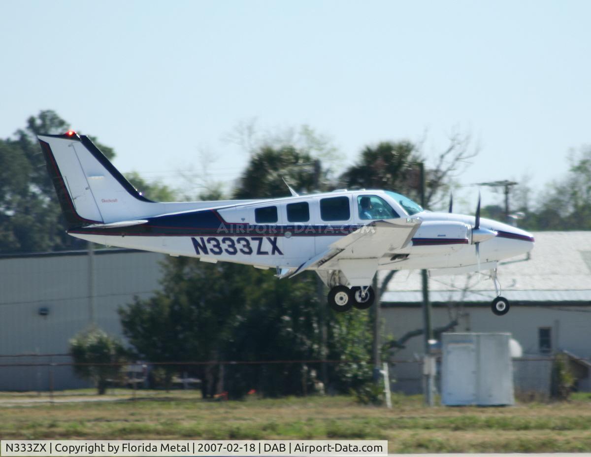 N333ZX, 1995 Beech 58 Baron C/N TH-1739, Beech 58