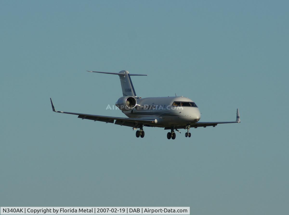 N340AK, 1999 Bombardier Challenger 604 (CL-600-2B16) C/N 5405, 604