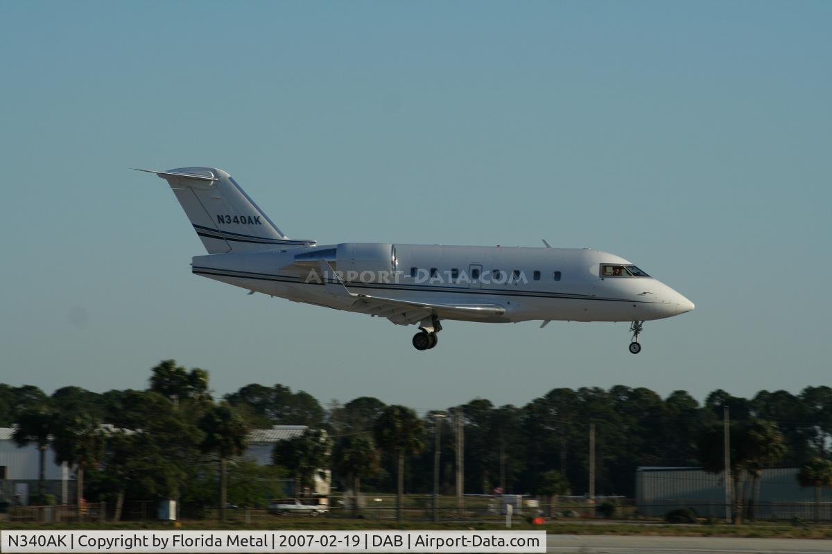 N340AK, 1999 Bombardier Challenger 604 (CL-600-2B16) C/N 5405, 604