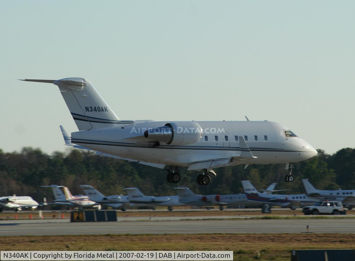 N340AK, 1999 Bombardier Challenger 604 (CL-600-2B16) C/N 5405, 604