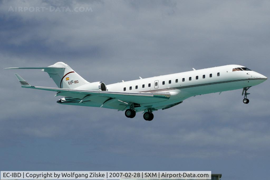 EC-IBD, 2000 Bombardier BD-700-1A10 Global Express C/N 9060, visitor