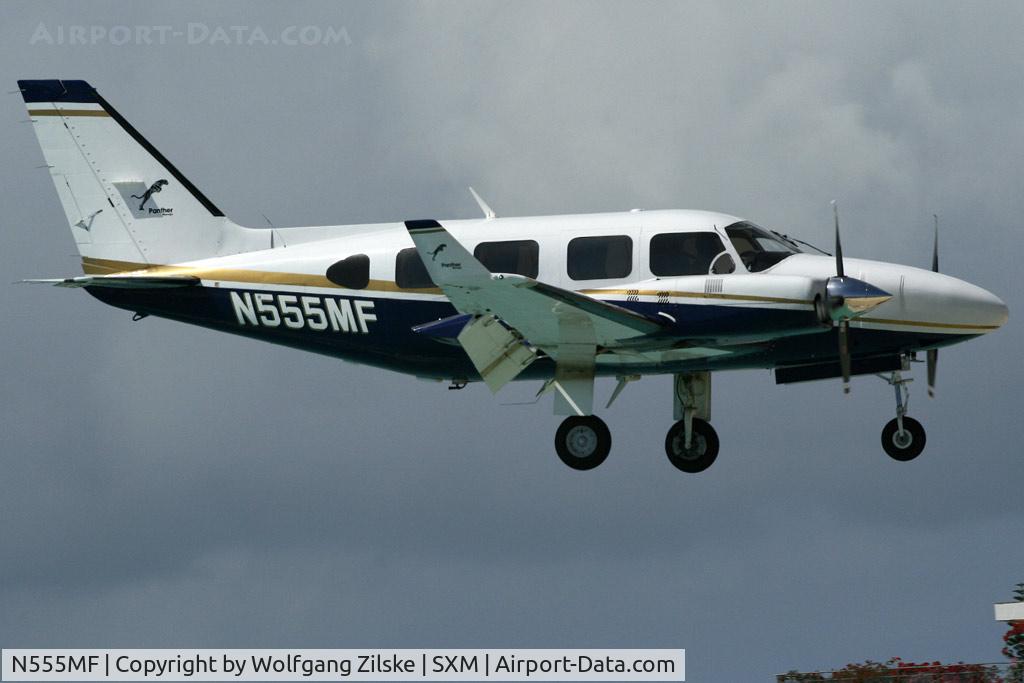 N555MF, 1980 Piper PA-31-325 Navajo C/R C/N 31-8012068, visitor