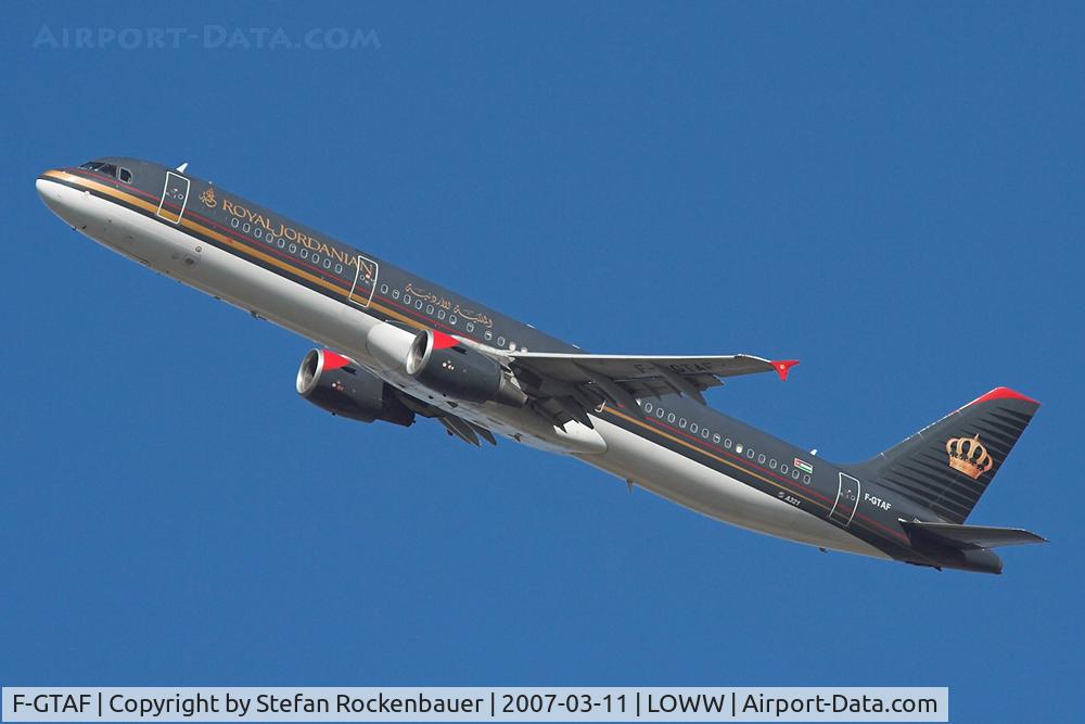 F-GTAF, 1998 Airbus A321-211 C/N 0761, Nice new livery.