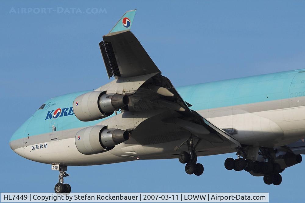HL7449, 2000 Boeing 747-4B5F/SCD C/N 26411, Coming from Incheon.