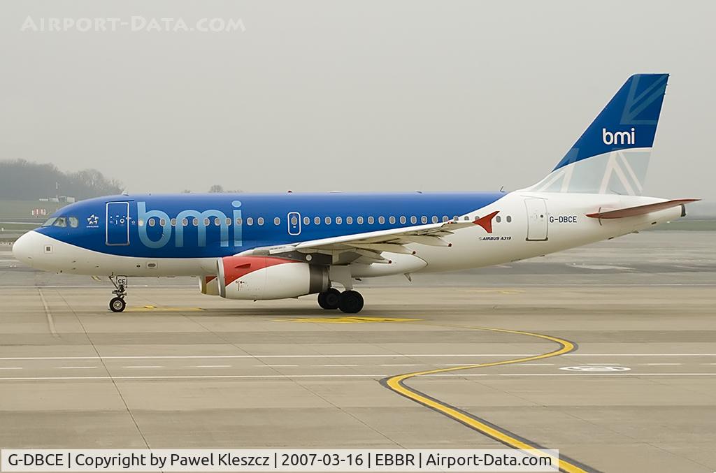 G-DBCE, 2005 Airbus A319-131 C/N 2429, taxiing to runway