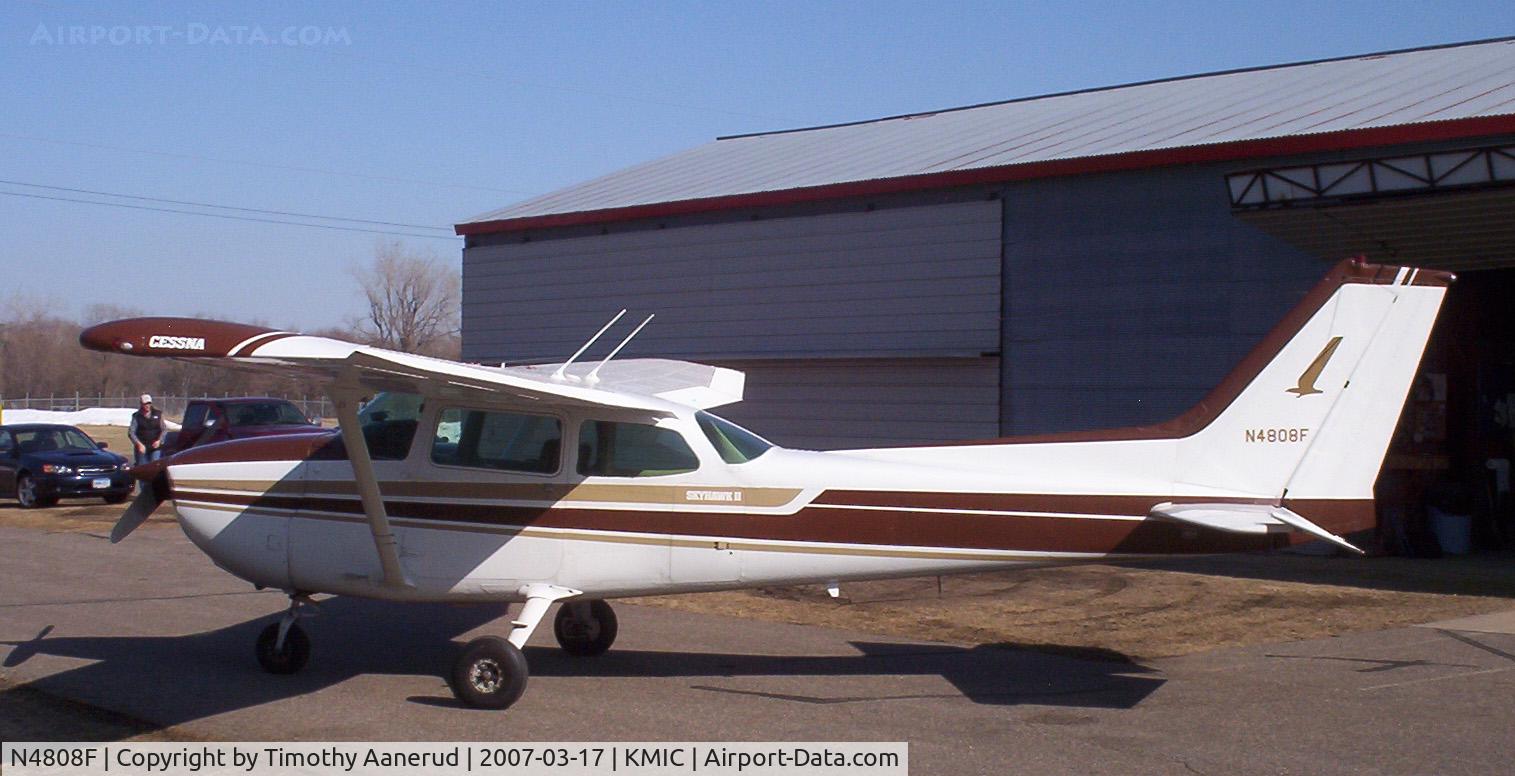 N4808F, 1979 Cessna 172N C/N 17273084, Just outside of it's hangar at KMIC