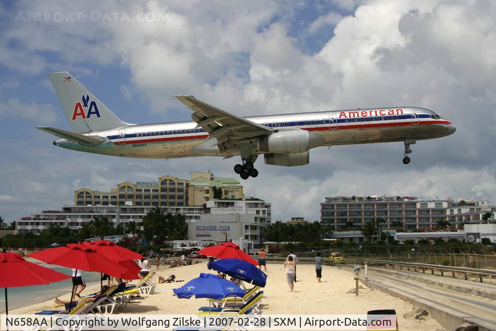 N658AA, 1991 Boeing 757-223 C/N 24616, visitor