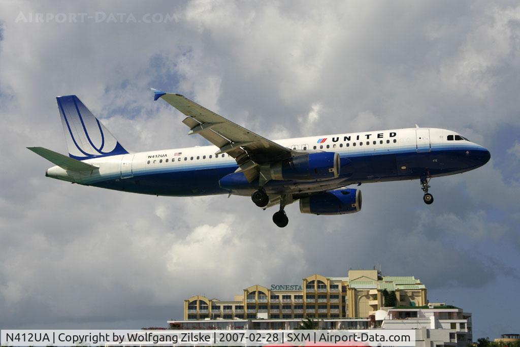 N412UA, 1994 Airbus A320-232 C/N 465, visitor