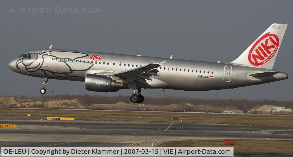 OE-LEU, 2006 Airbus A320-214 C/N 2902, NIKIS new A320 before landing on RWY 29