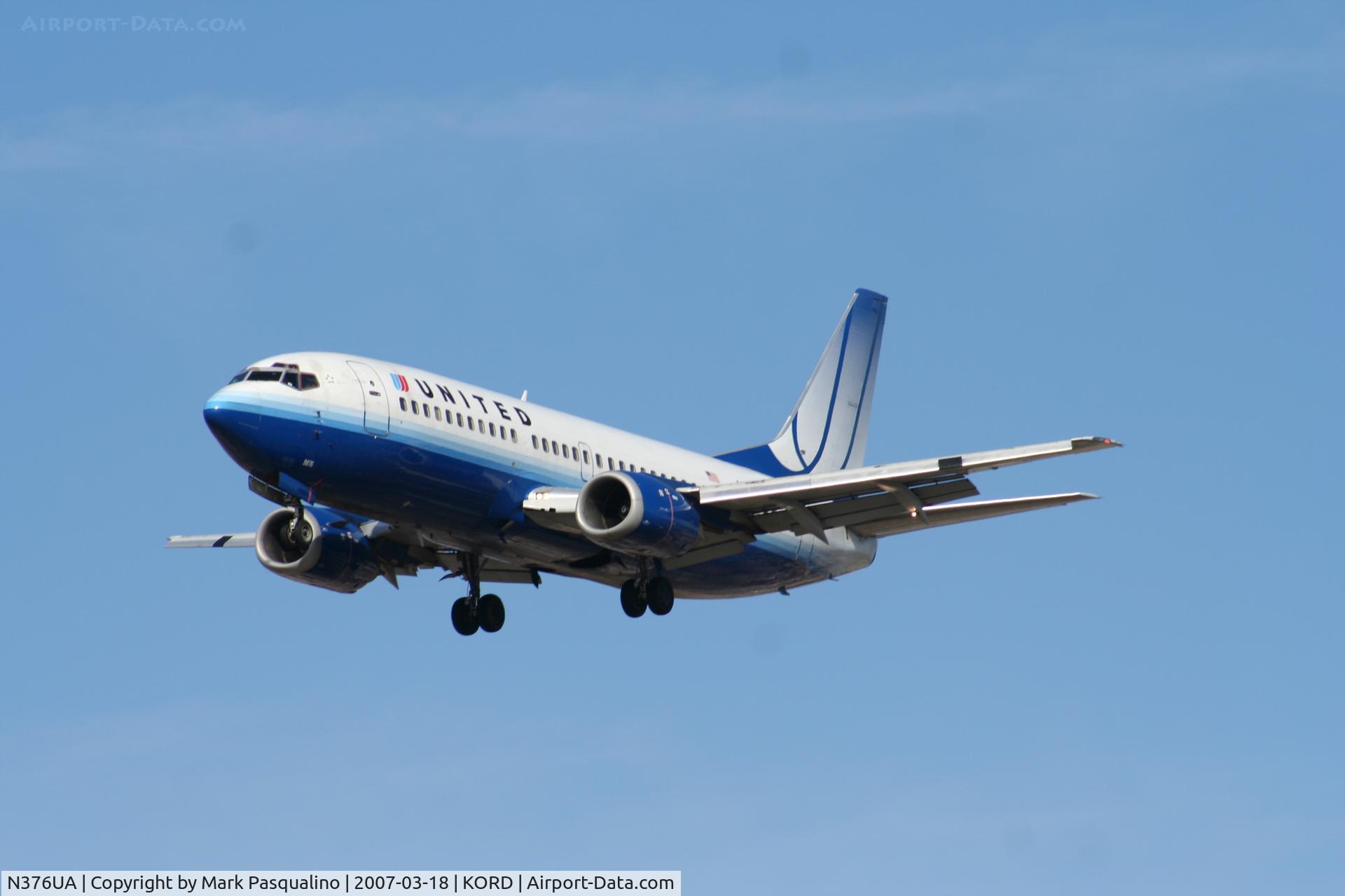 N376UA, 1990 Boeing 737-322 C/N 24641, Boeing 737-300