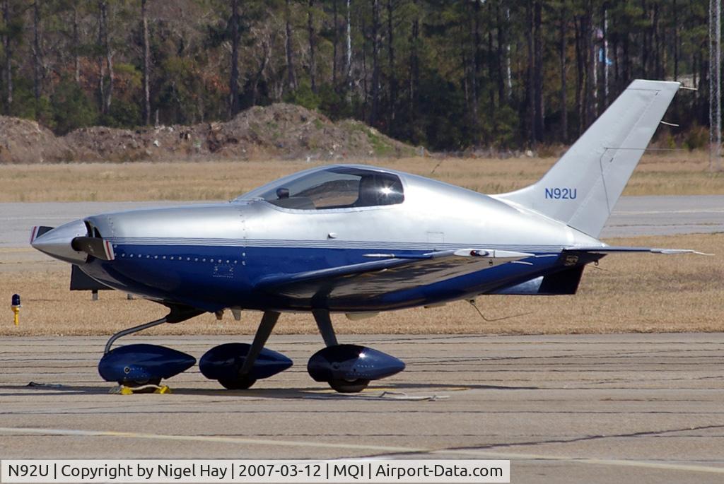 N92U, 1991 Questair Venture 21 C/N 0001, Parked at Manteo